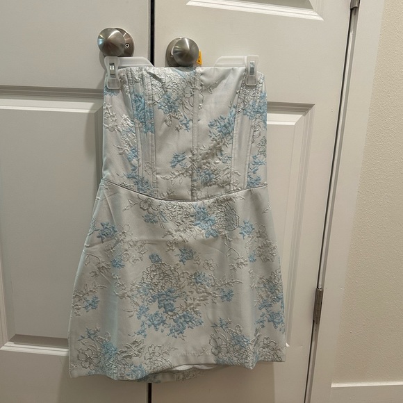 FOREVER 21 STRAPLESS MINI DRESS SIZE LARGE - Picture 3 of 4